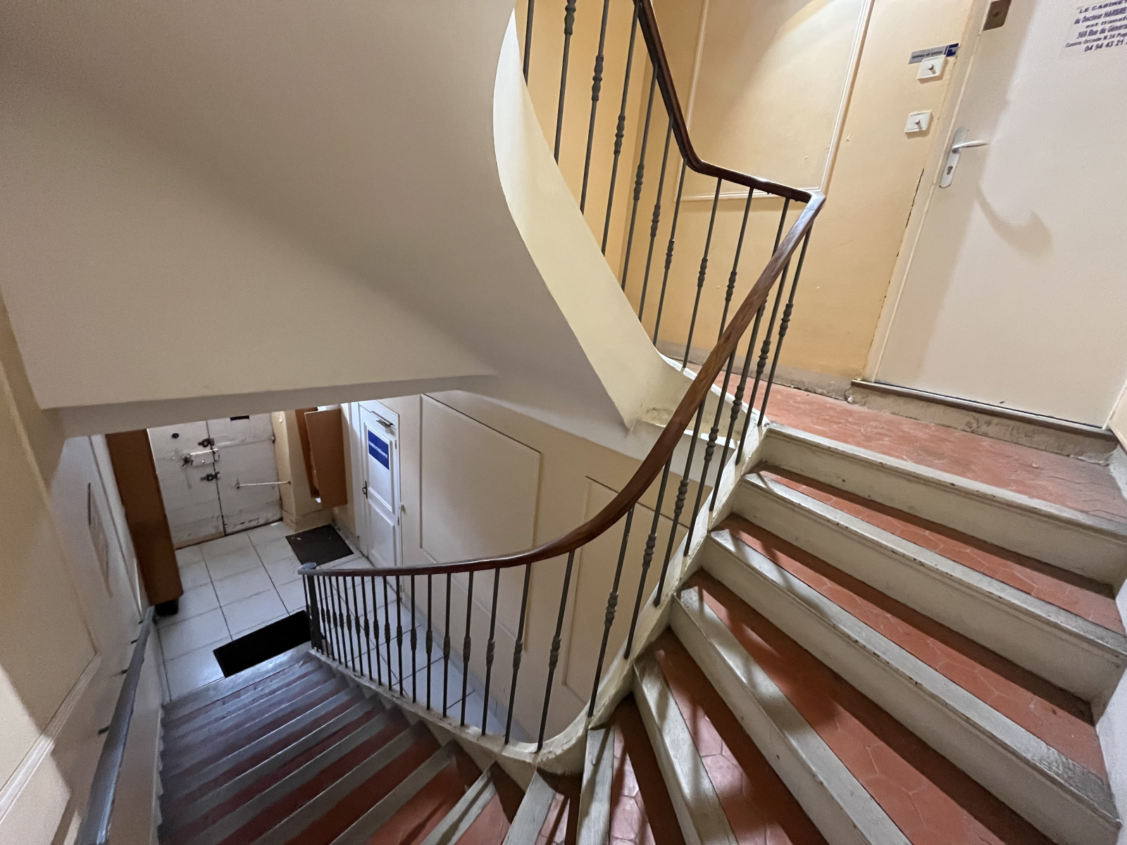 Image_9, Local professionnel, Vidauban, ref :L1915