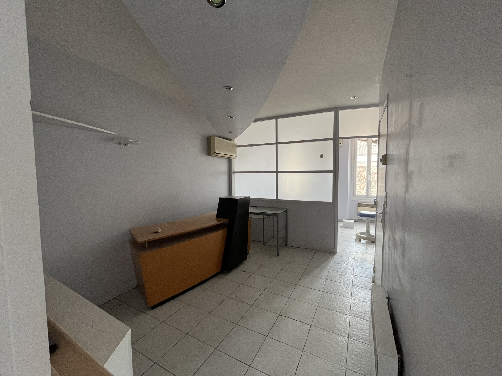 Image_3, Local professionnel, Vidauban, ref :L1915