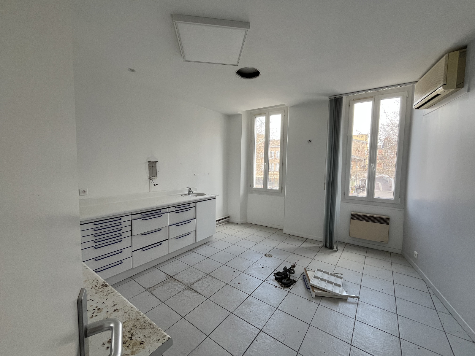 Image_1, Local professionnel, Vidauban, ref :L1915